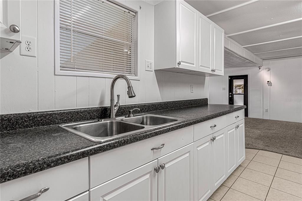 En Venta: $128,000 (2 camas, 1 baños, 834 Pies cuadrados)