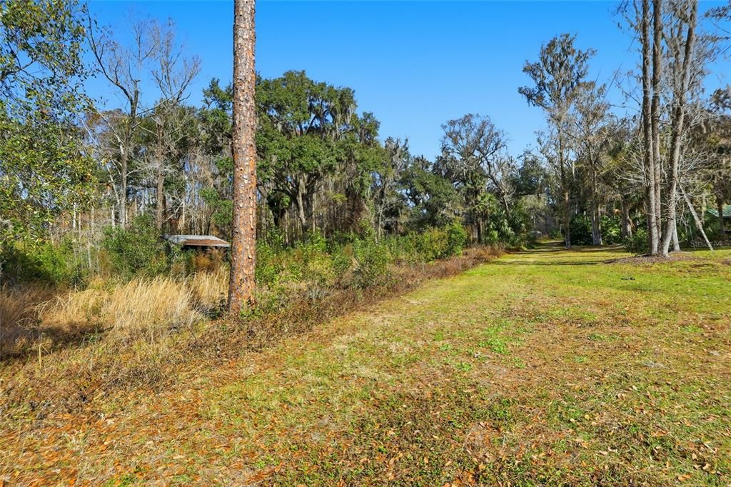 待售: $200,000 (14.10 acres)