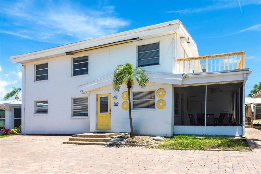 For Rent: $10,770 (4 beds, 4 baths, 1552 Square Feet)