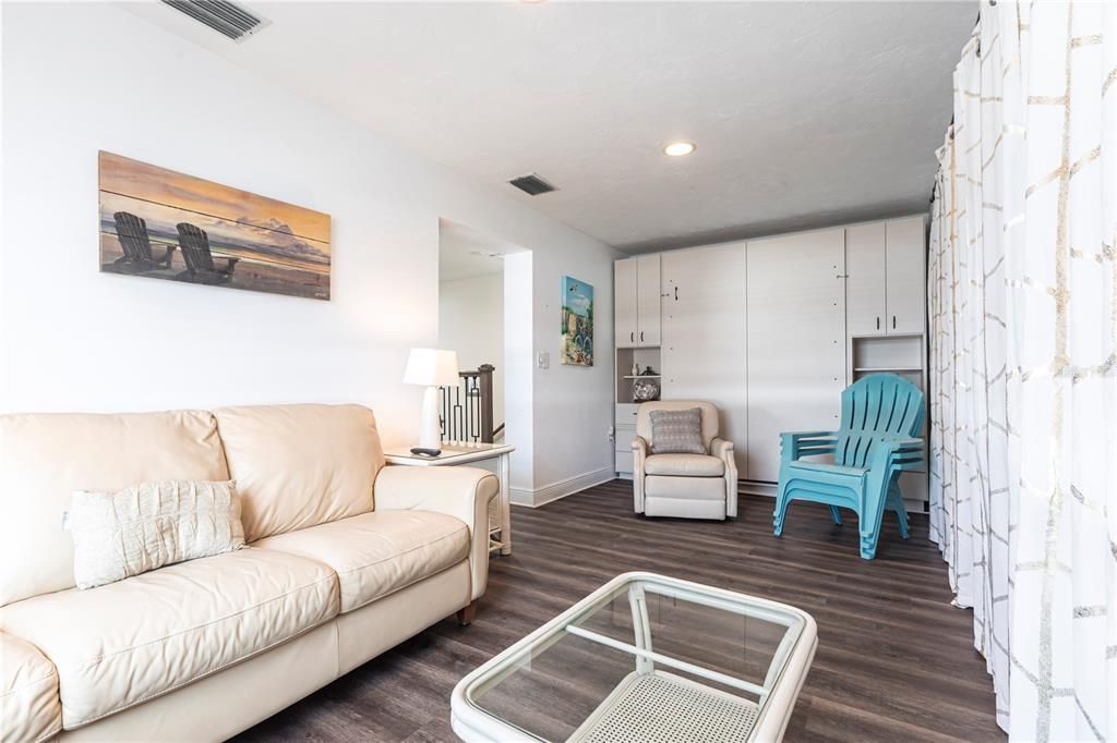 For Rent: $10,770 (4 beds, 4 baths, 1552 Square Feet)