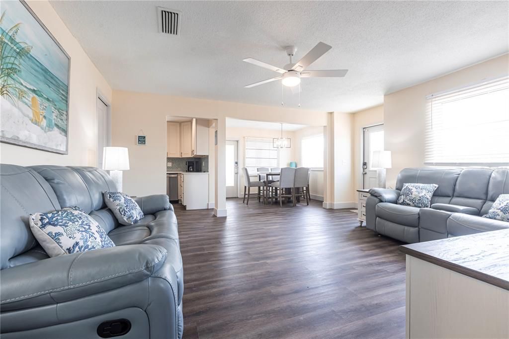 For Rent: $10,770 (4 beds, 4 baths, 1552 Square Feet)