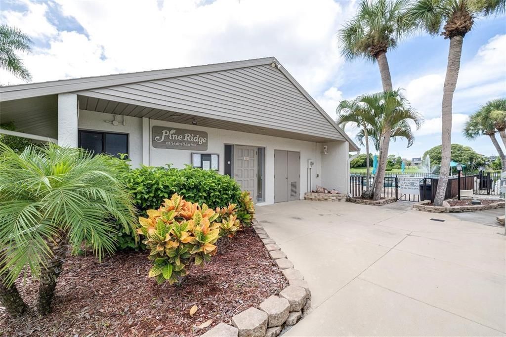 Active With Contract: $1,650 (2 beds, 2 baths, 1036 Square Feet)