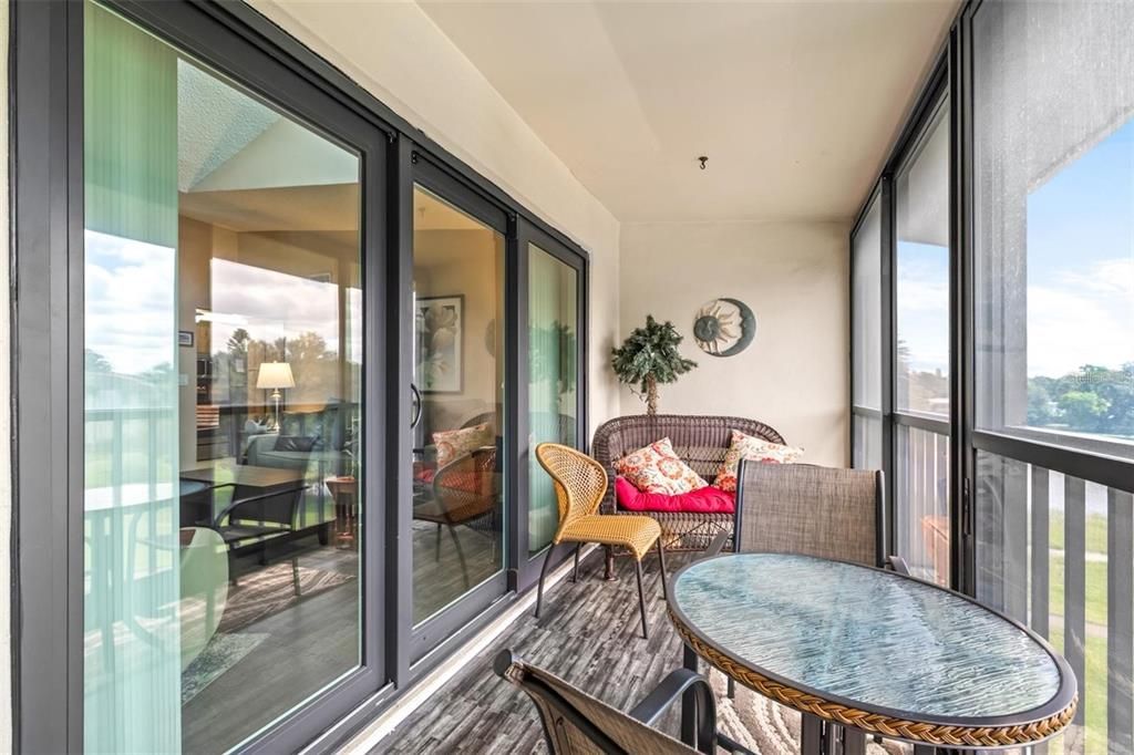 Active With Contract: $1,650 (2 beds, 2 baths, 1036 Square Feet)
