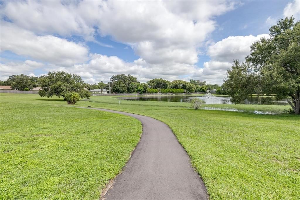 Active With Contract: $1,650 (2 beds, 2 baths, 1036 Square Feet)