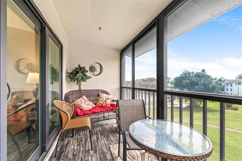 Active With Contract: $1,650 (2 beds, 2 baths, 1036 Square Feet)