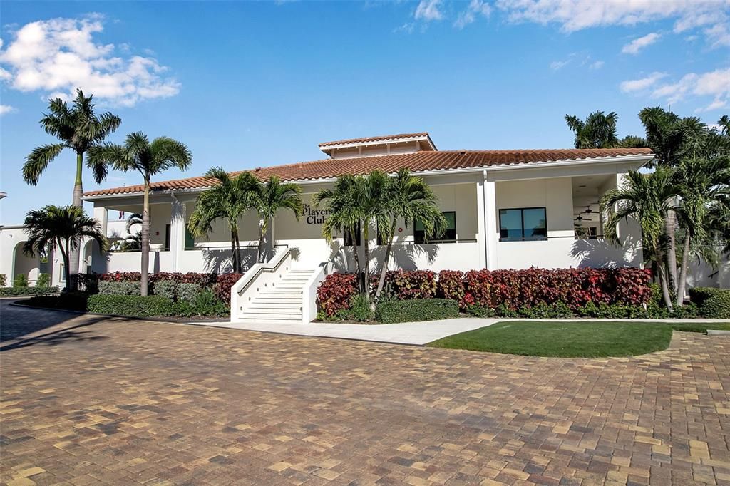 For Sale: $1,395,000 (2 beds, 2 baths, 1569 Square Feet)