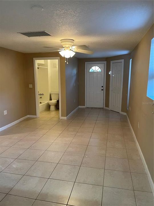 待售: $329,900 (5 贝兹, 0 浴室, 2477 平方英尺)