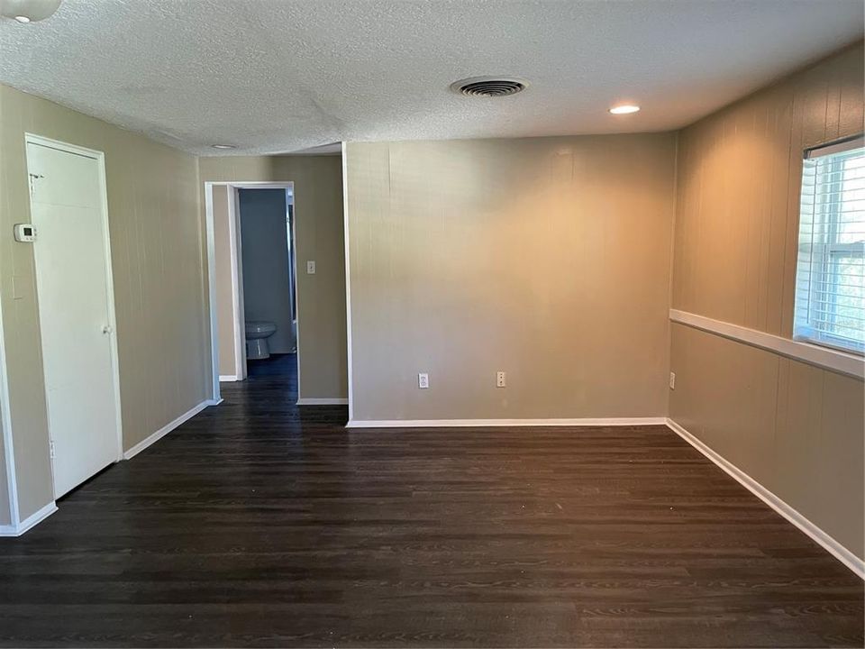 待售: $329,900 (5 贝兹, 0 浴室, 2477 平方英尺)