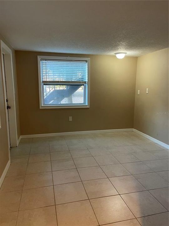 待售: $329,900 (5 贝兹, 0 浴室, 2477 平方英尺)