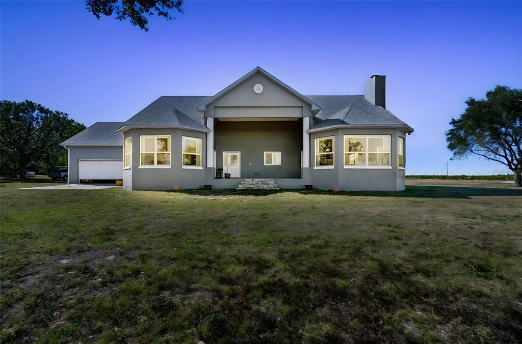 En Venta: $824,900 (4 camas, 3 baños, 2676 Pies cuadrados)