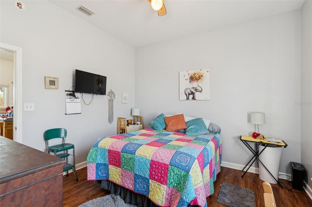 En Venta: $824,900 (4 camas, 3 baños, 2676 Pies cuadrados)