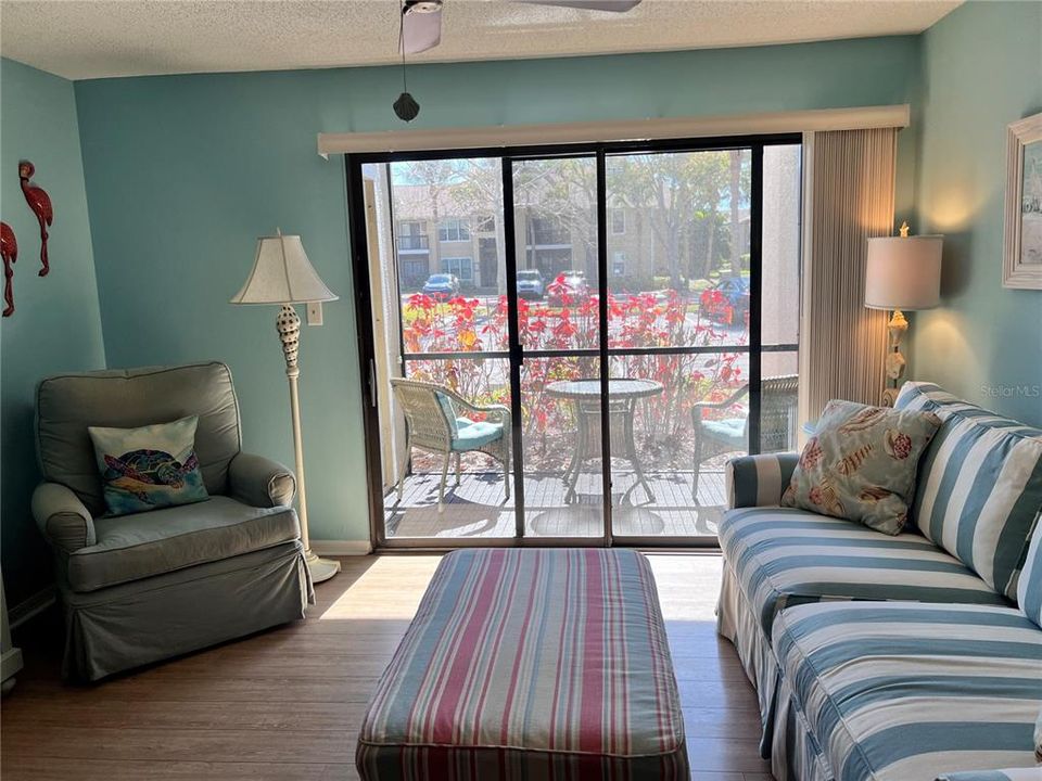 Activo con contrato: $229,000 (3 camas, 2 baños, 1350 Pies cuadrados)