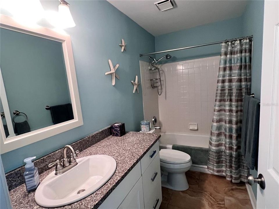 Activo con contrato: $229,000 (3 camas, 2 baños, 1350 Pies cuadrados)