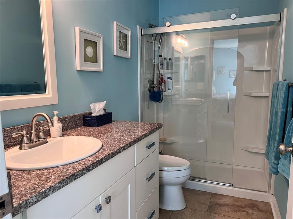 Activo con contrato: $229,000 (3 camas, 2 baños, 1350 Pies cuadrados)