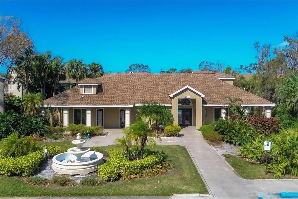 Activo con contrato: $229,000 (3 camas, 2 baños, 1350 Pies cuadrados)