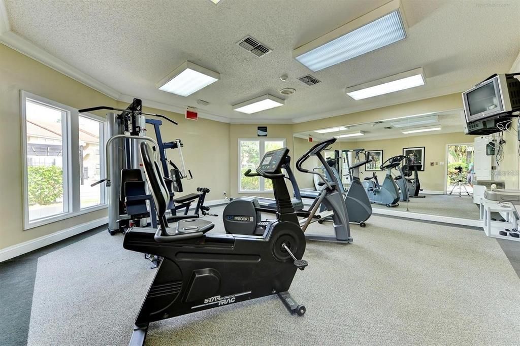 Activo con contrato: $229,000 (3 camas, 2 baños, 1350 Pies cuadrados)