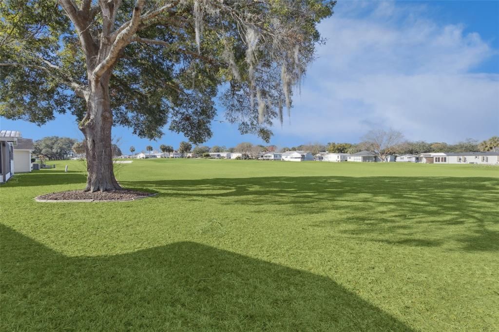 Active With Contract: $189,900 (2 beds, 2 baths, 1040 Square Feet)