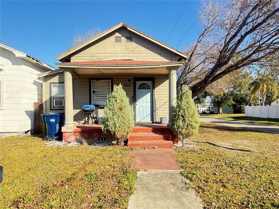 Recently Sold: $155,000 (1 beds, 1 baths, 968 Square Feet)