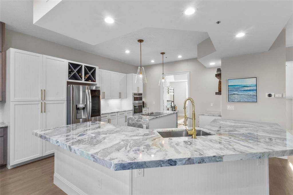 For Sale: $1,420,000 (4 beds, 3 baths, 2880 Square Feet)