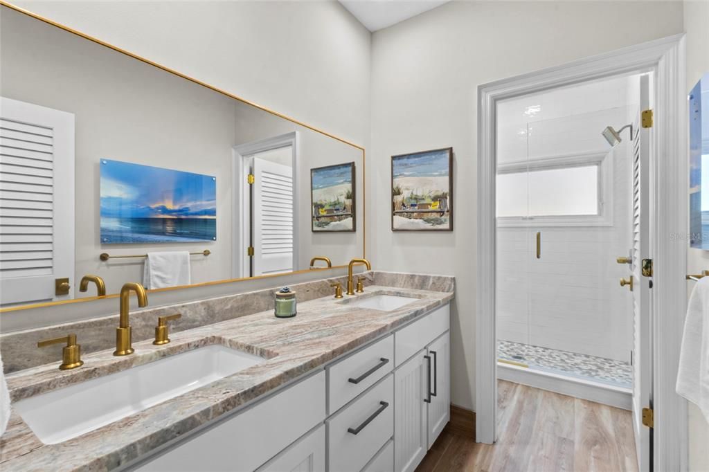 For Sale: $1,420,000 (4 beds, 3 baths, 2880 Square Feet)