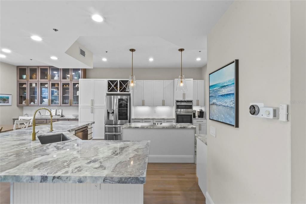 For Sale: $1,420,000 (4 beds, 3 baths, 2880 Square Feet)