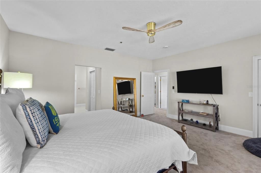 For Sale: $1,420,000 (4 beds, 3 baths, 2880 Square Feet)