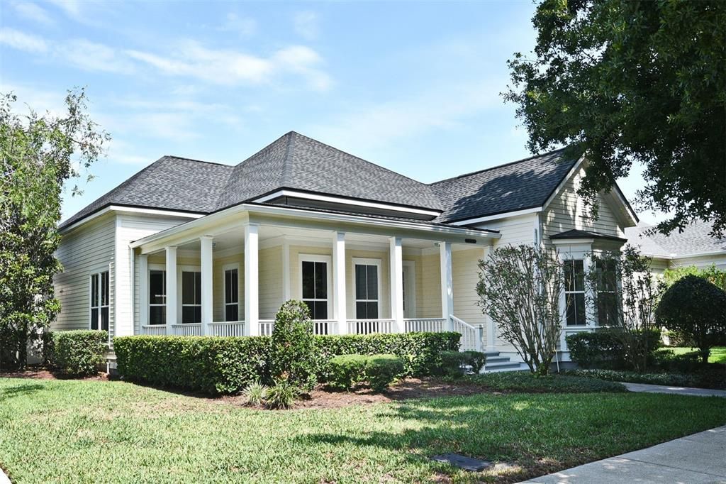 Recently Sold: $925,000 (3 beds, 2 baths, 2365 Square Feet)