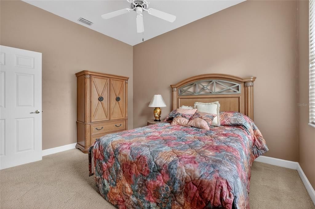 Activo con contrato: $299,900 (3 camas, 2 baños, 1627 Pies cuadrados)