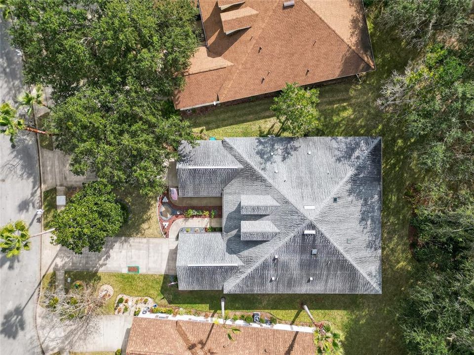 Activo con contrato: $299,900 (3 camas, 2 baños, 1627 Pies cuadrados)