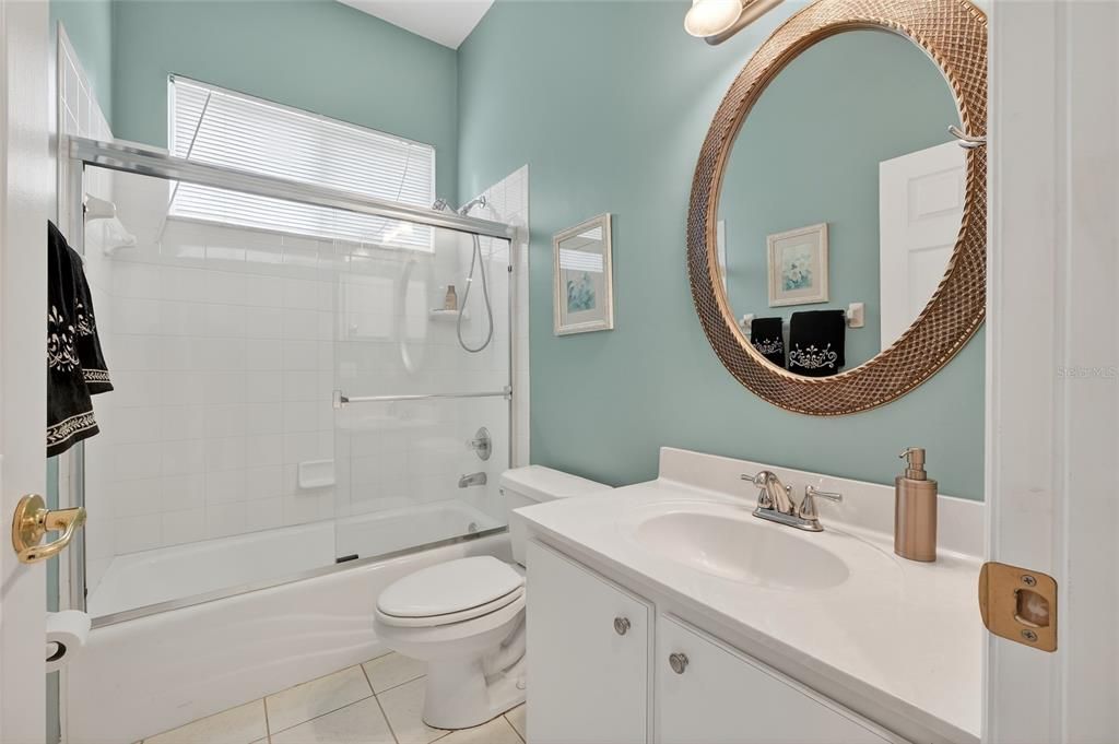 Activo con contrato: $299,900 (3 camas, 2 baños, 1627 Pies cuadrados)