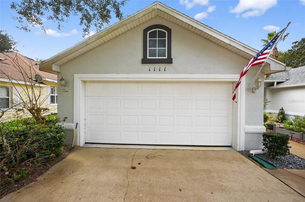 Activo con contrato: $299,900 (3 camas, 2 baños, 1627 Pies cuadrados)