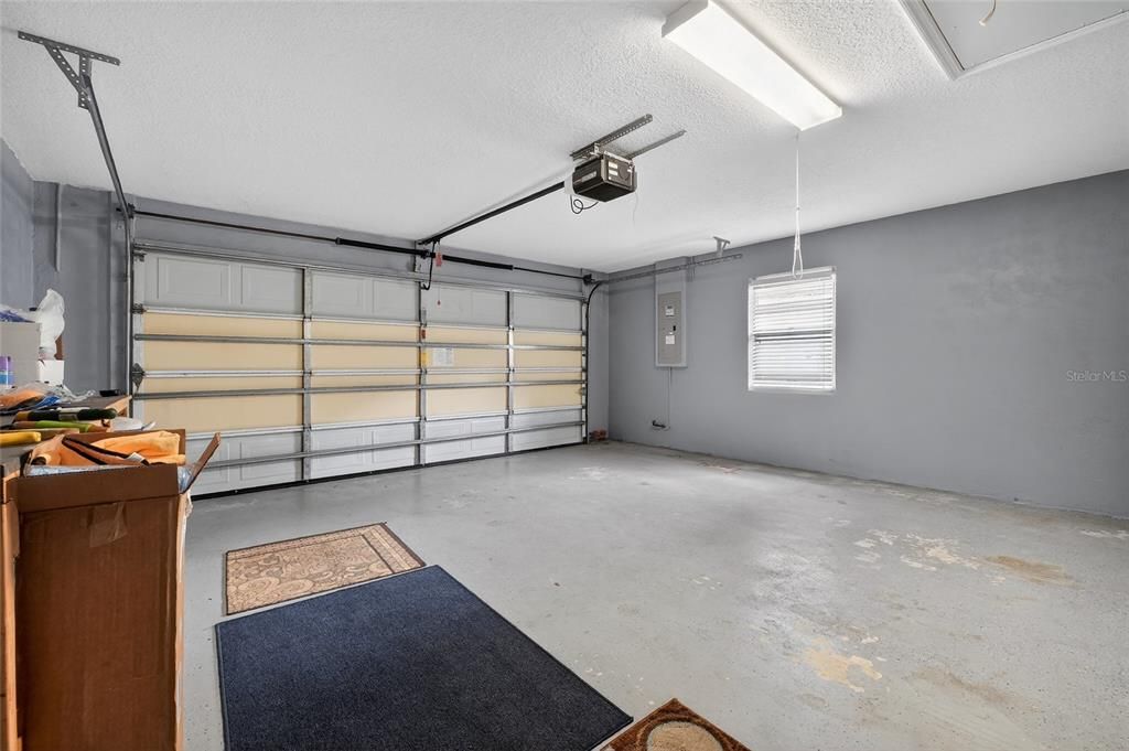 Activo con contrato: $299,900 (3 camas, 2 baños, 1627 Pies cuadrados)