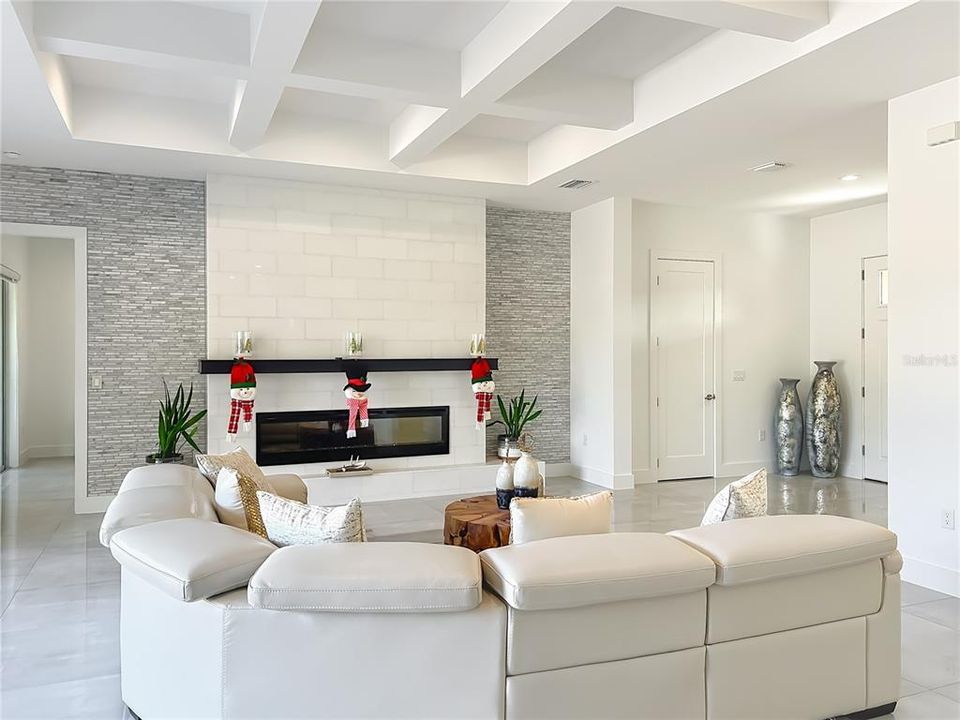En Venta: $999,999 (5 camas, 4 baños, 3488 Pies cuadrados)