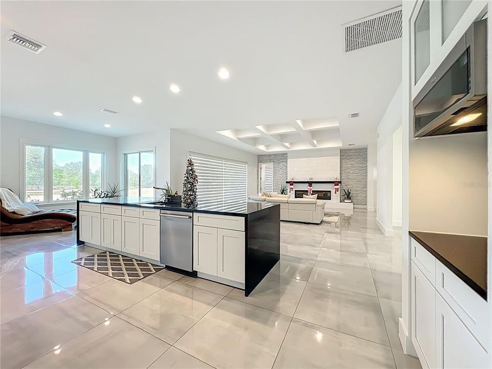 En Venta: $999,999 (5 camas, 4 baños, 3488 Pies cuadrados)