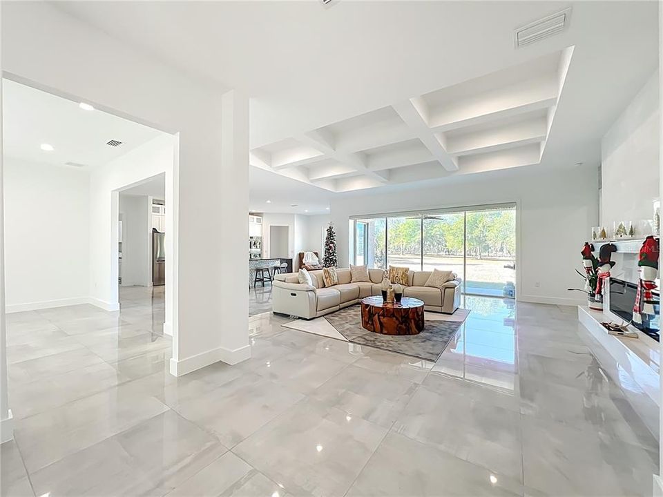 En Venta: $999,999 (5 camas, 4 baños, 3488 Pies cuadrados)
