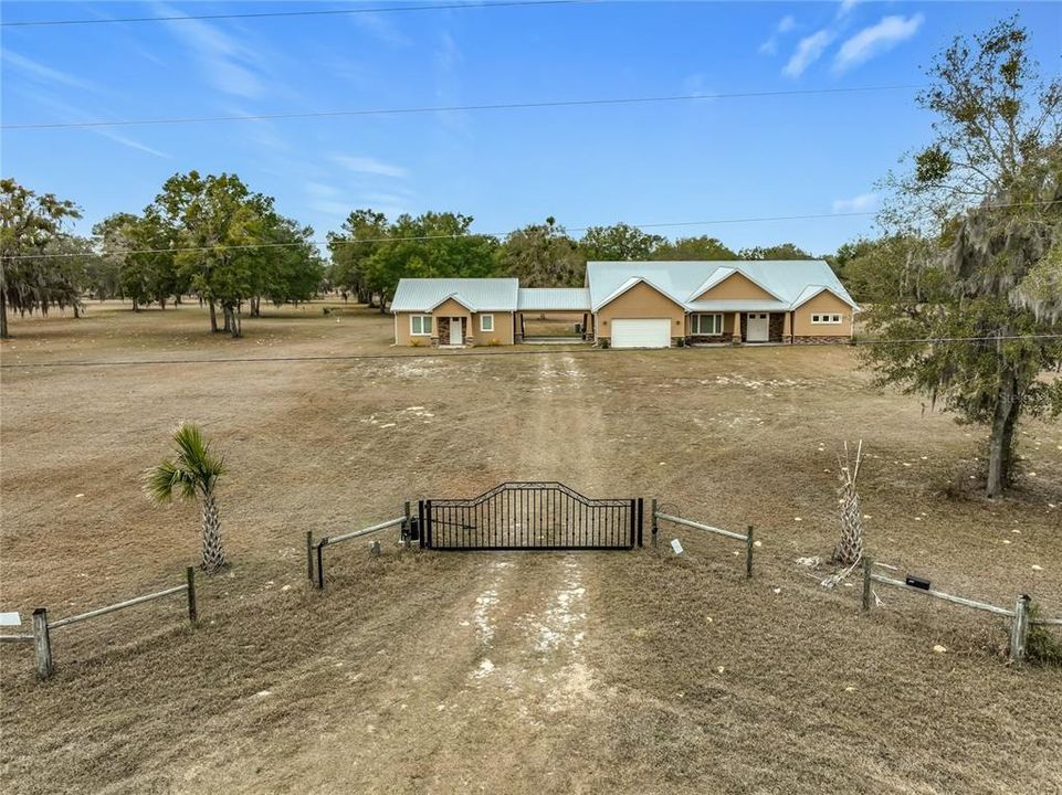 En Venta: $999,999 (5 camas, 4 baños, 3488 Pies cuadrados)