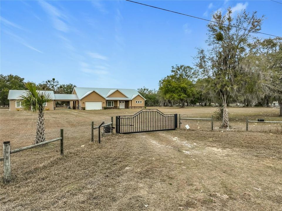 En Venta: $999,999 (5 camas, 4 baños, 3488 Pies cuadrados)