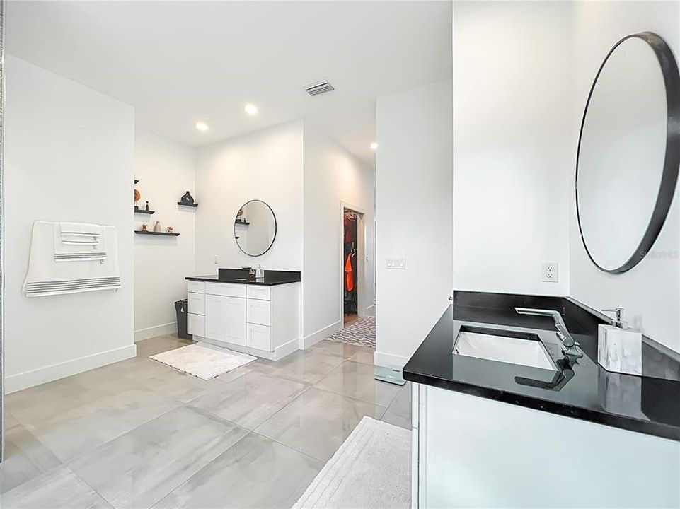 En Venta: $999,999 (5 camas, 4 baños, 3488 Pies cuadrados)