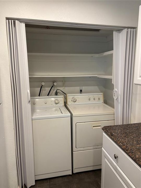 Activo con contrato: $1,850 (2 camas, 2 baños, 1100 Pies cuadrados)