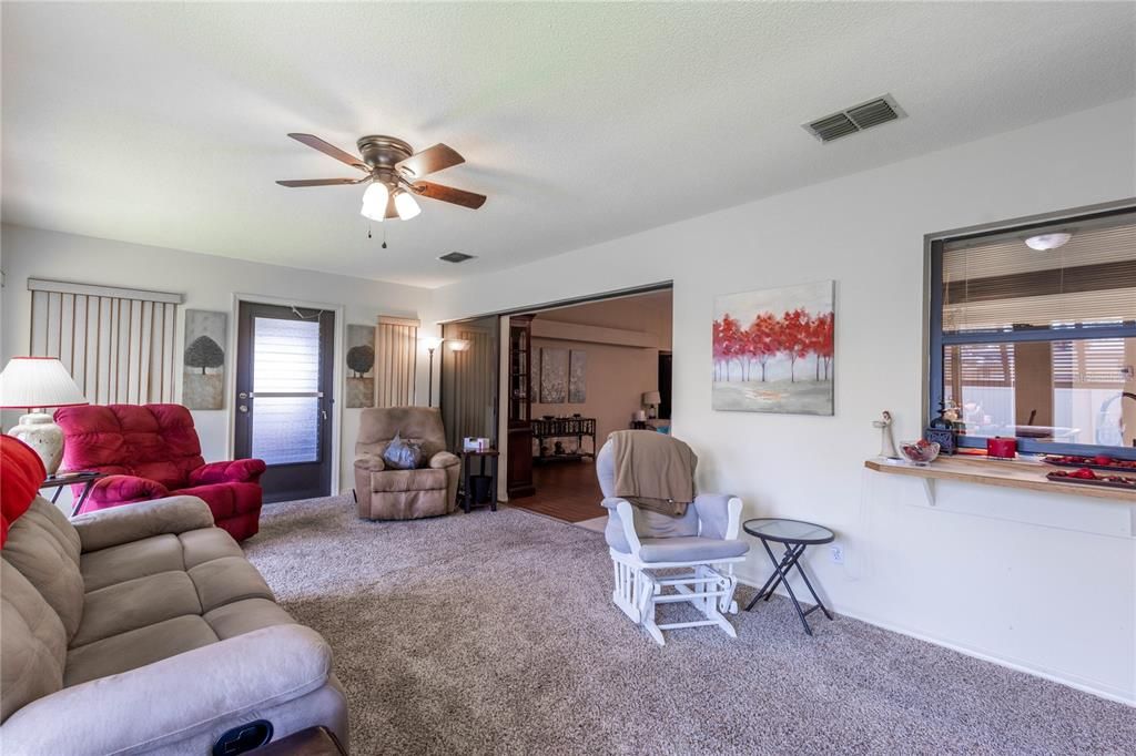 For Sale: $333,500 (3 beds, 2 baths, 2424 Square Feet)