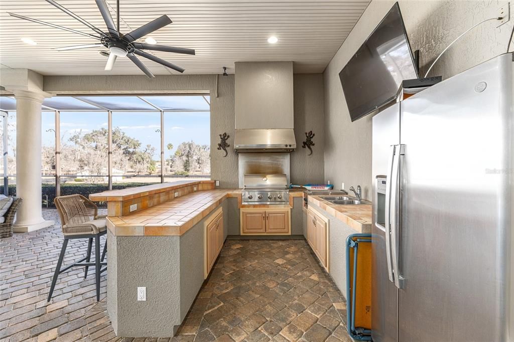 En Venta: $2,195,000 (6 camas, 5 baños, 4795 Pies cuadrados)