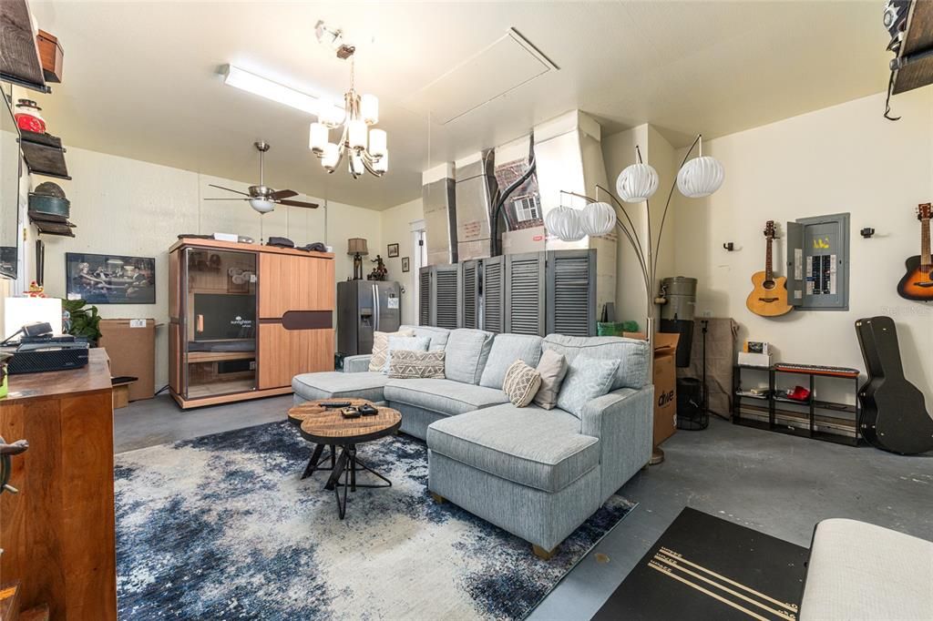 En Venta: $2,195,000 (6 camas, 5 baños, 4795 Pies cuadrados)