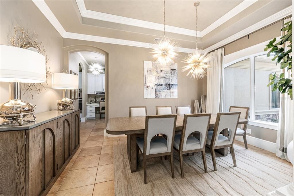 En Venta: $2,195,000 (6 camas, 5 baños, 4795 Pies cuadrados)