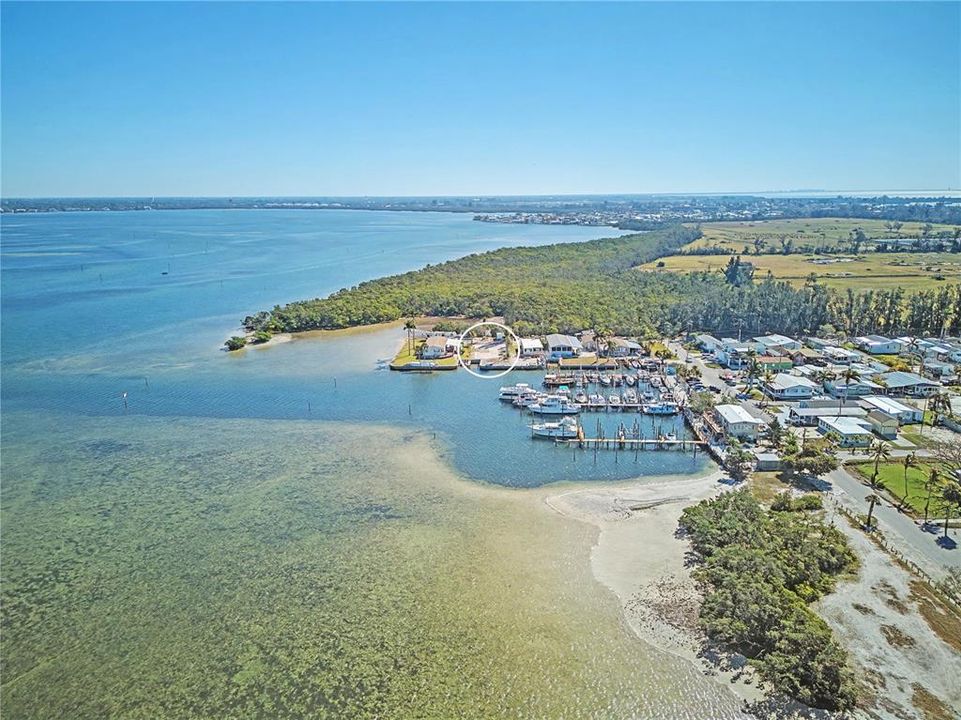 En Venta: $375,000 (0.13 acres)