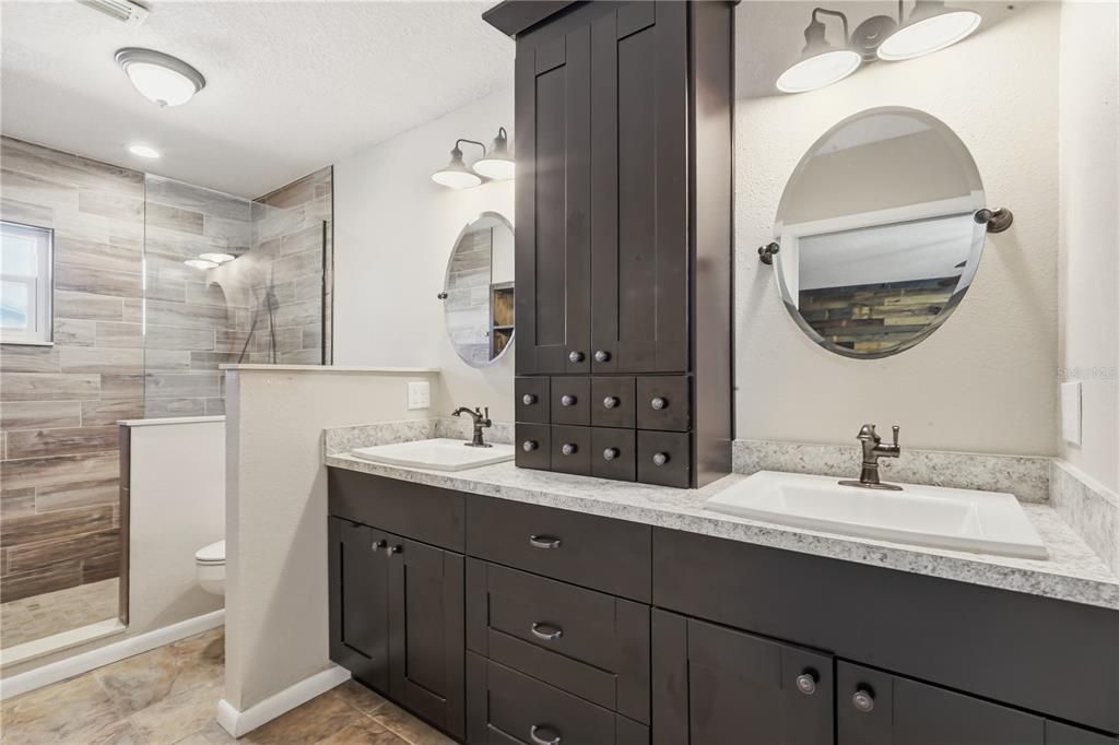 Active With Contract: $530,000 (3 beds, 2 baths, 2045 Square Feet)