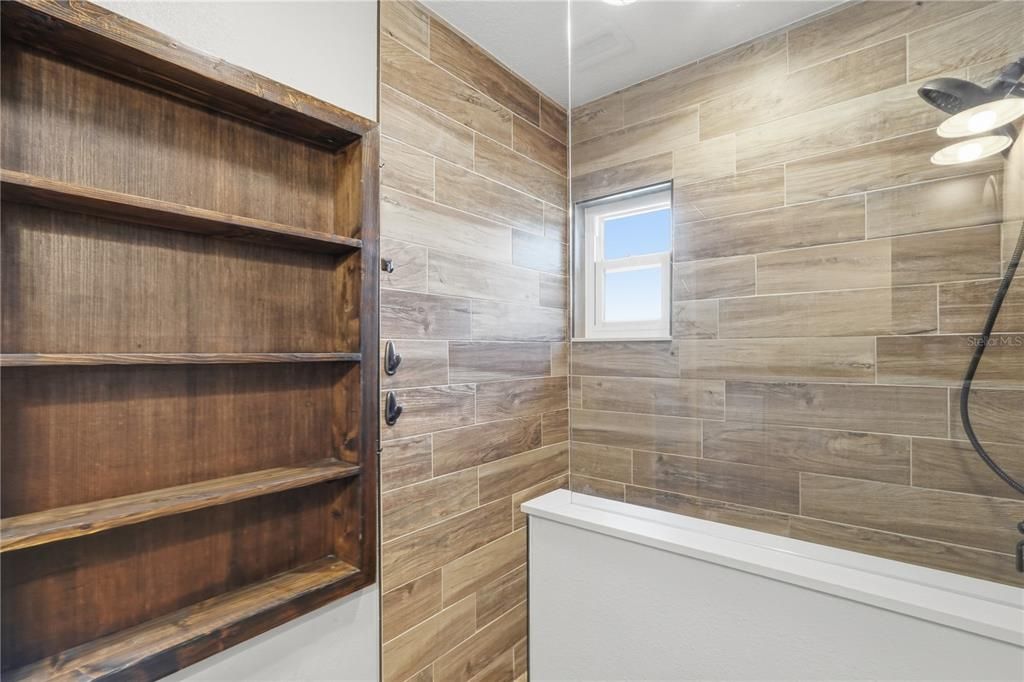Active With Contract: $530,000 (3 beds, 2 baths, 2045 Square Feet)