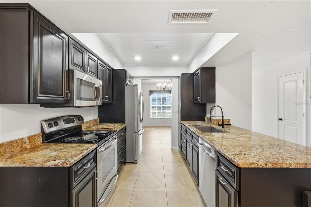 Active With Contract: $530,000 (3 beds, 2 baths, 2045 Square Feet)