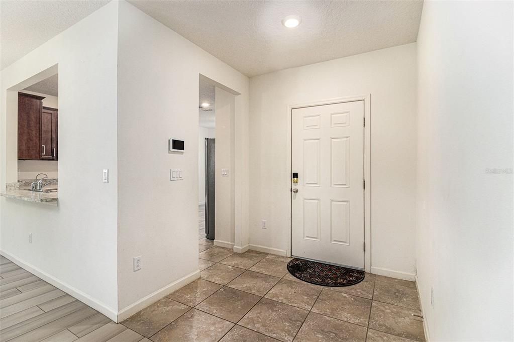 En Venta: $345,000 (3 camas, 2 baños, 1726 Pies cuadrados)