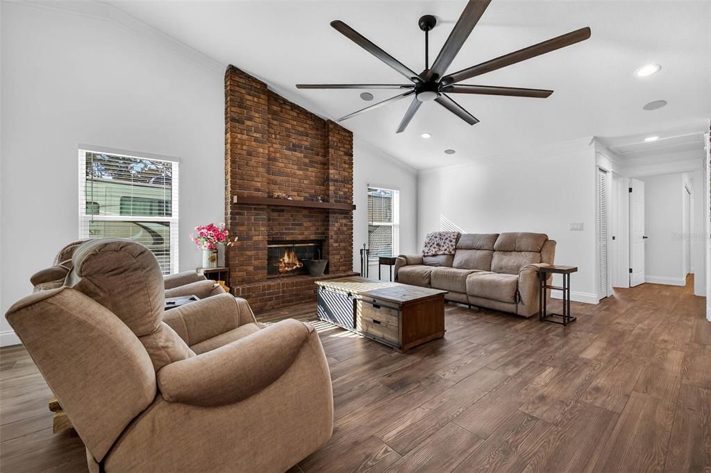 Active With Contract: $989,000 (3 beds, 2 baths, 1945 Square Feet)