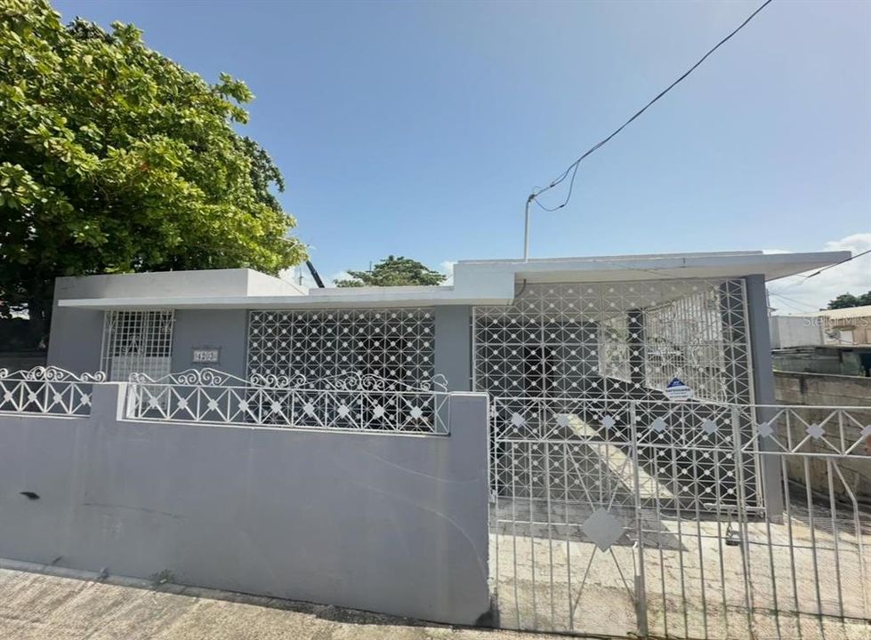 Recently Sold: $95,000 (3 beds, 1 baths, 805 Square Feet)